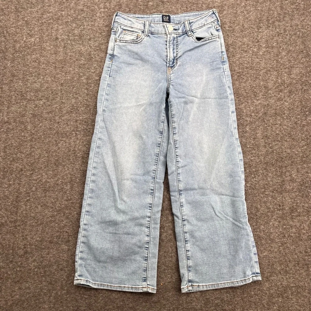 Gap Kids Light Wash Wide-Leg Ankle Sweatpant Jeans Size 12 Cropped Denim
